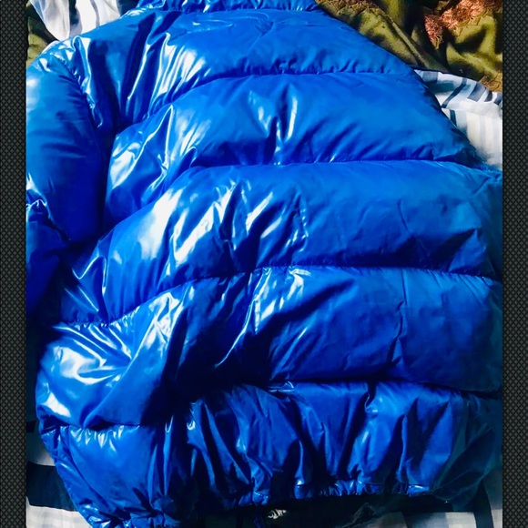 Moncler - Picture 2 of 7